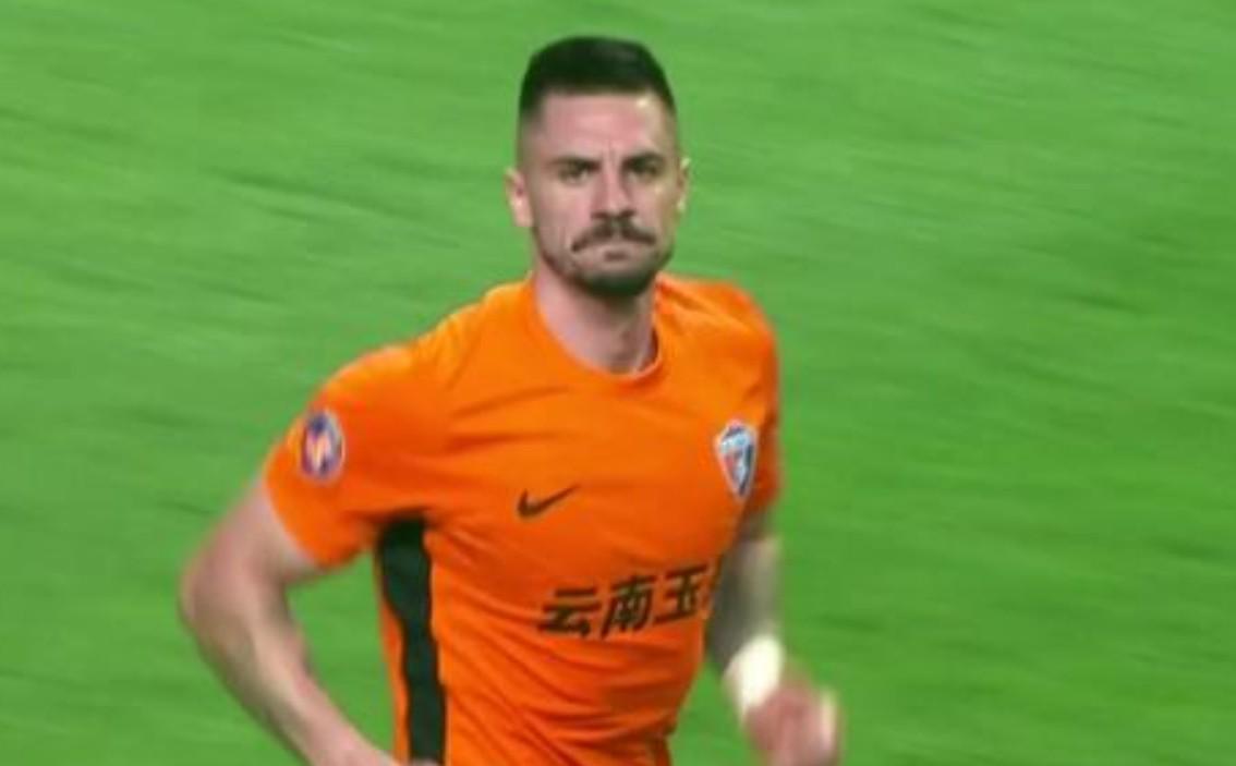 布尔克：所有人都尊重我、很愿意帮助我，我要为玉昆拼尽一切