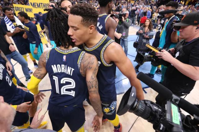 开云-灰熊休赛期按兵不动 他们把赌注下在自己身上