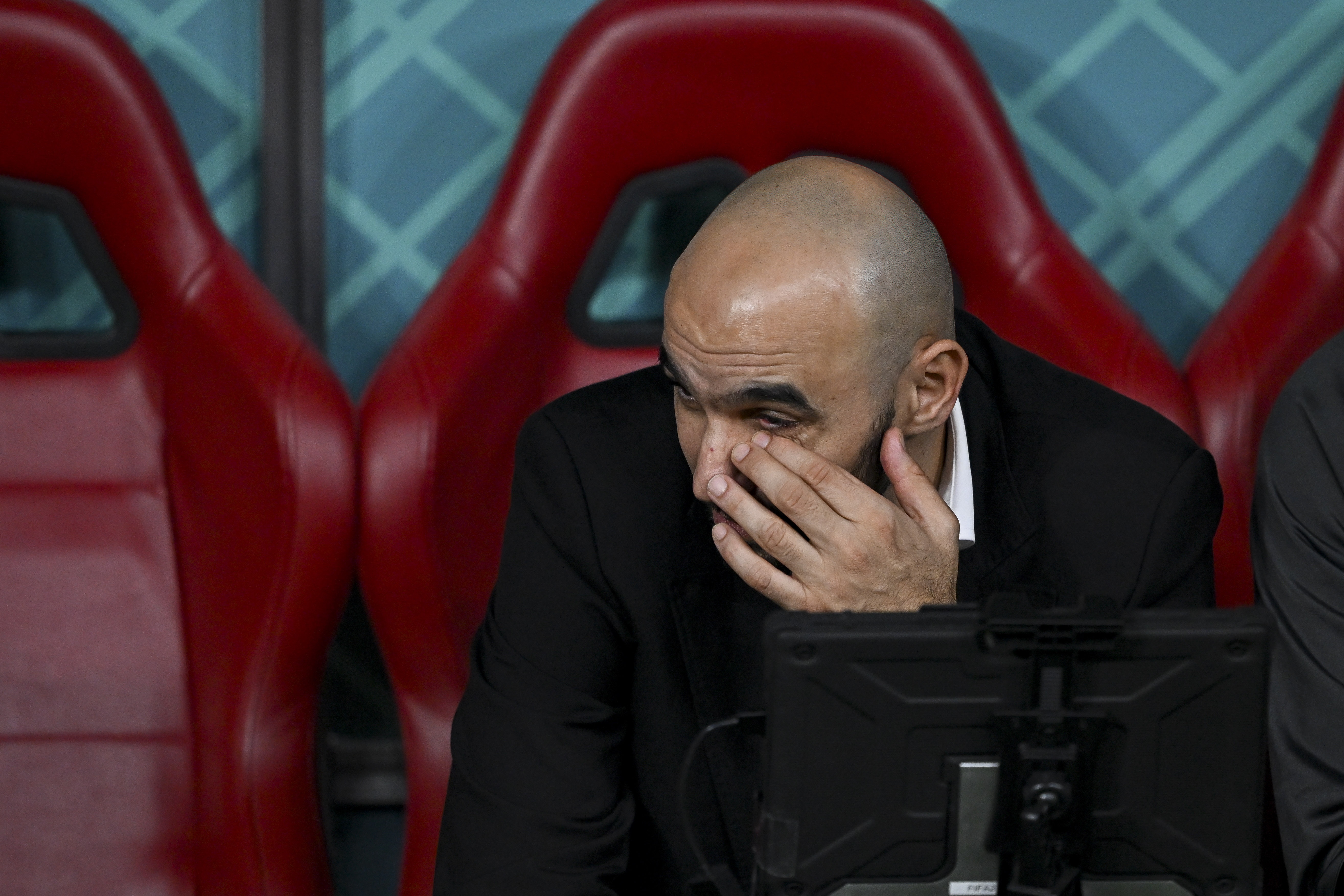 kaiyun-记者：摩洛哥主帅雷格拉吉2023年非洲杯后就曾辞职，但被要求留下